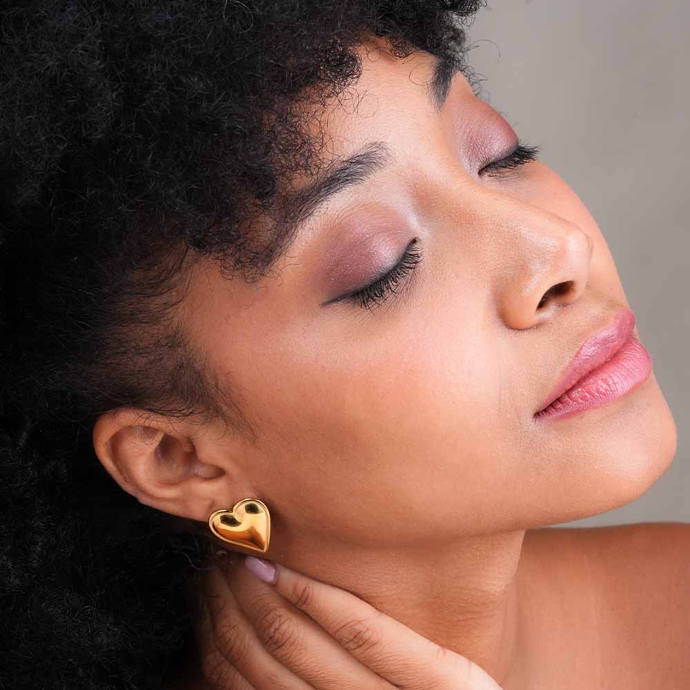 Minimal Heart Stud Earrings