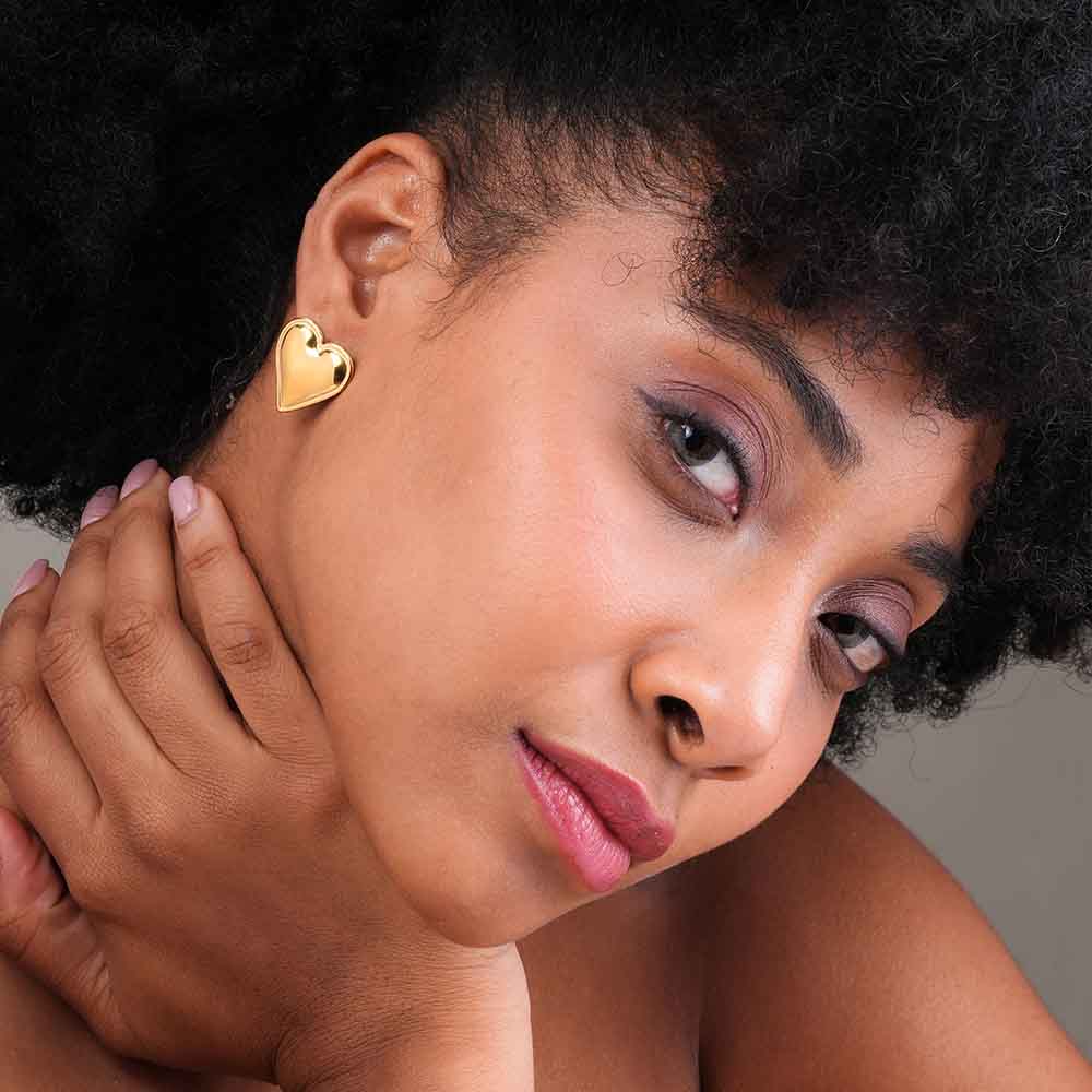 Minimal Heart Stud Earrings