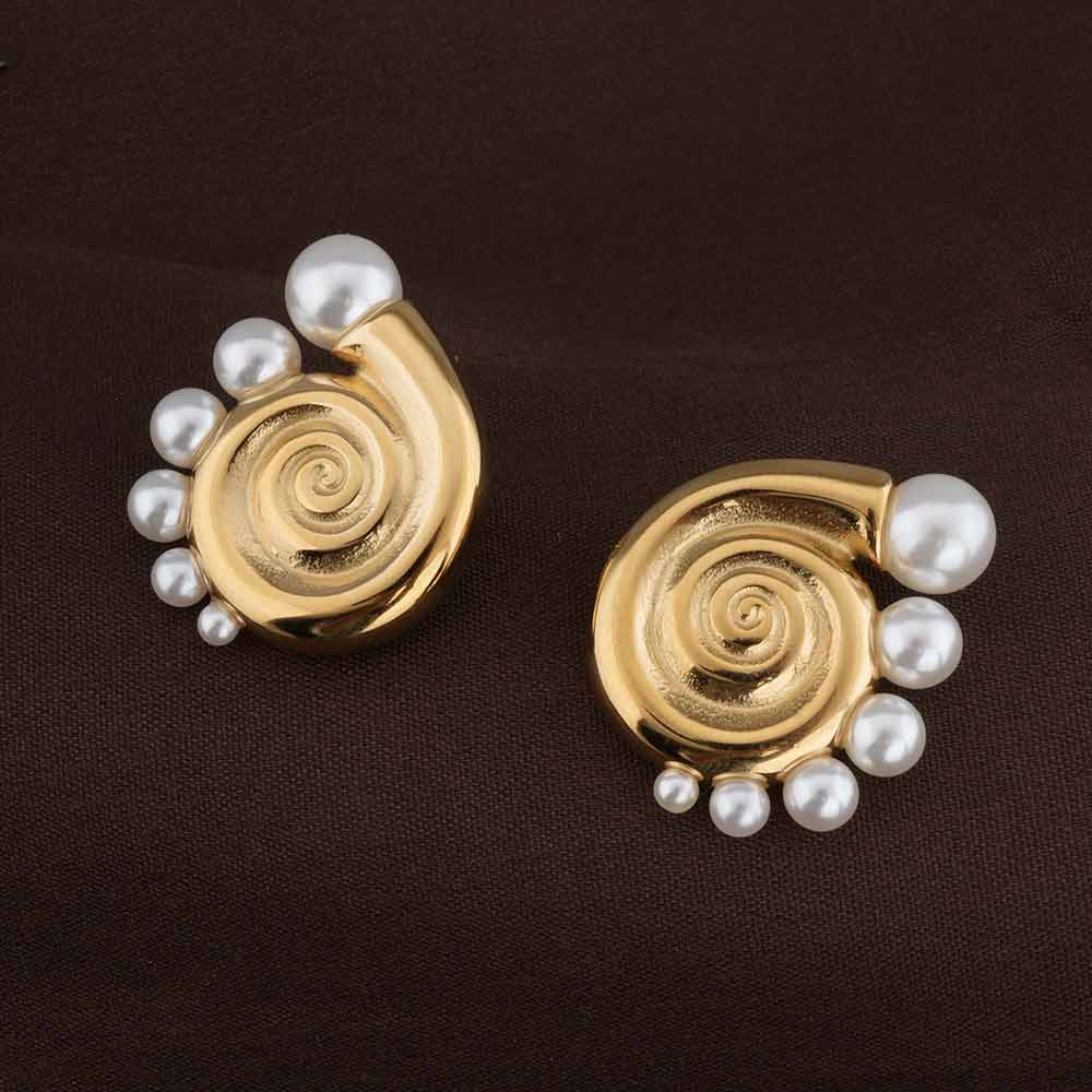 Pearl Snail Shell Stud Earrings