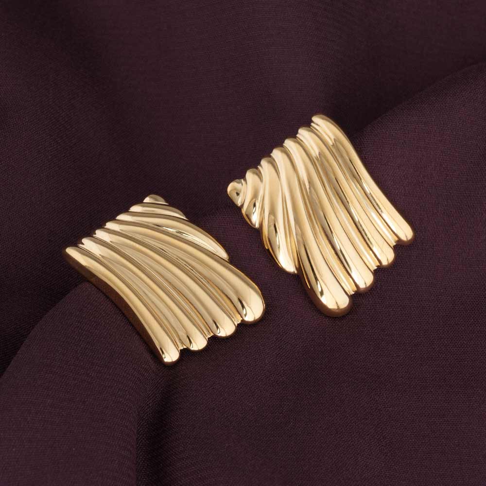 Ribbed Chunky Stud Earrings
