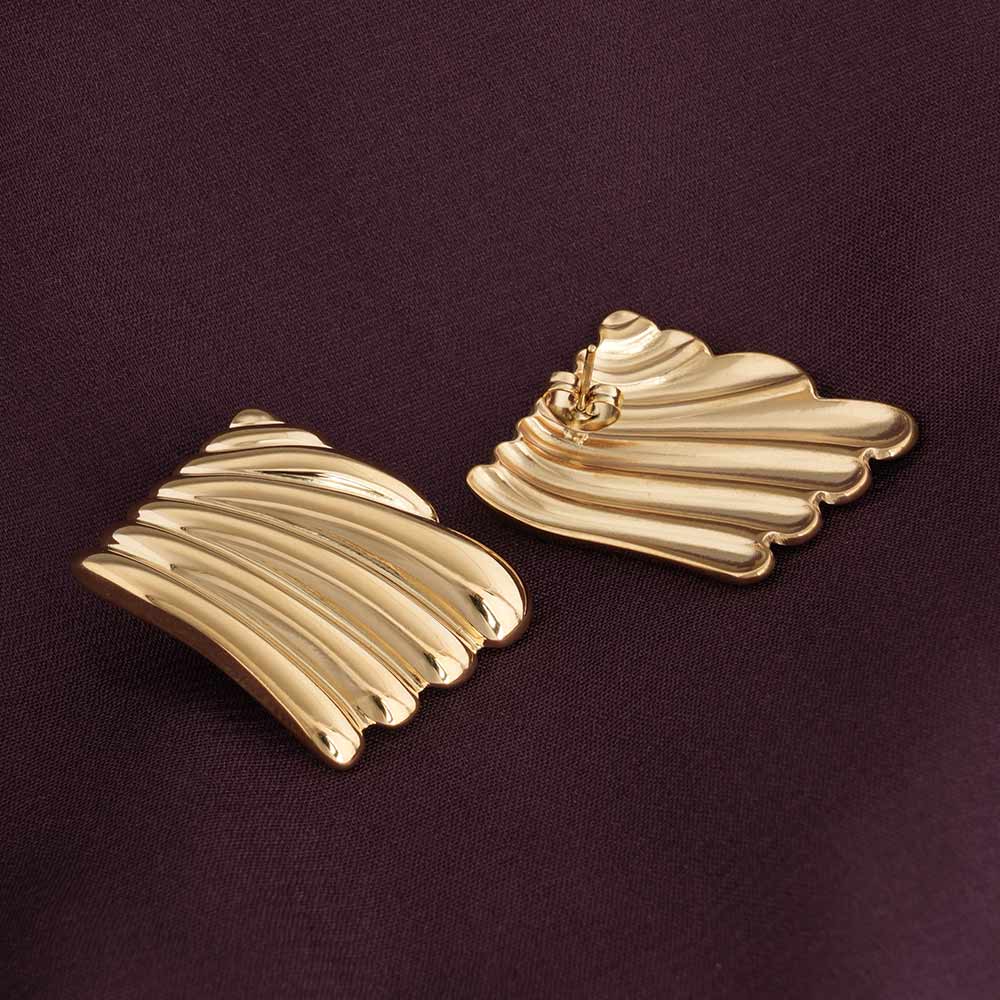 Ribbed Chunky Stud Earrings
