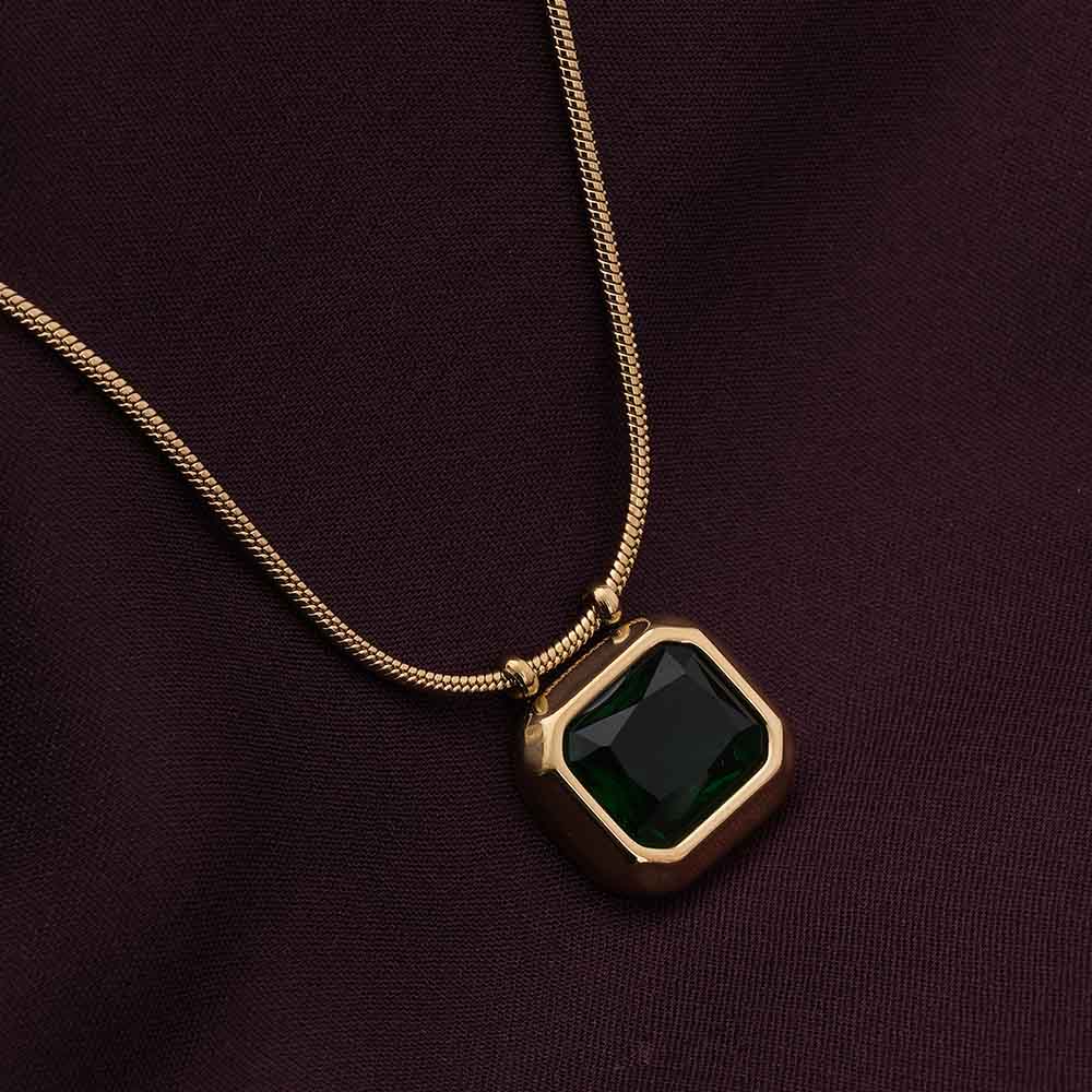 Emerald Embrace Gold Necklace