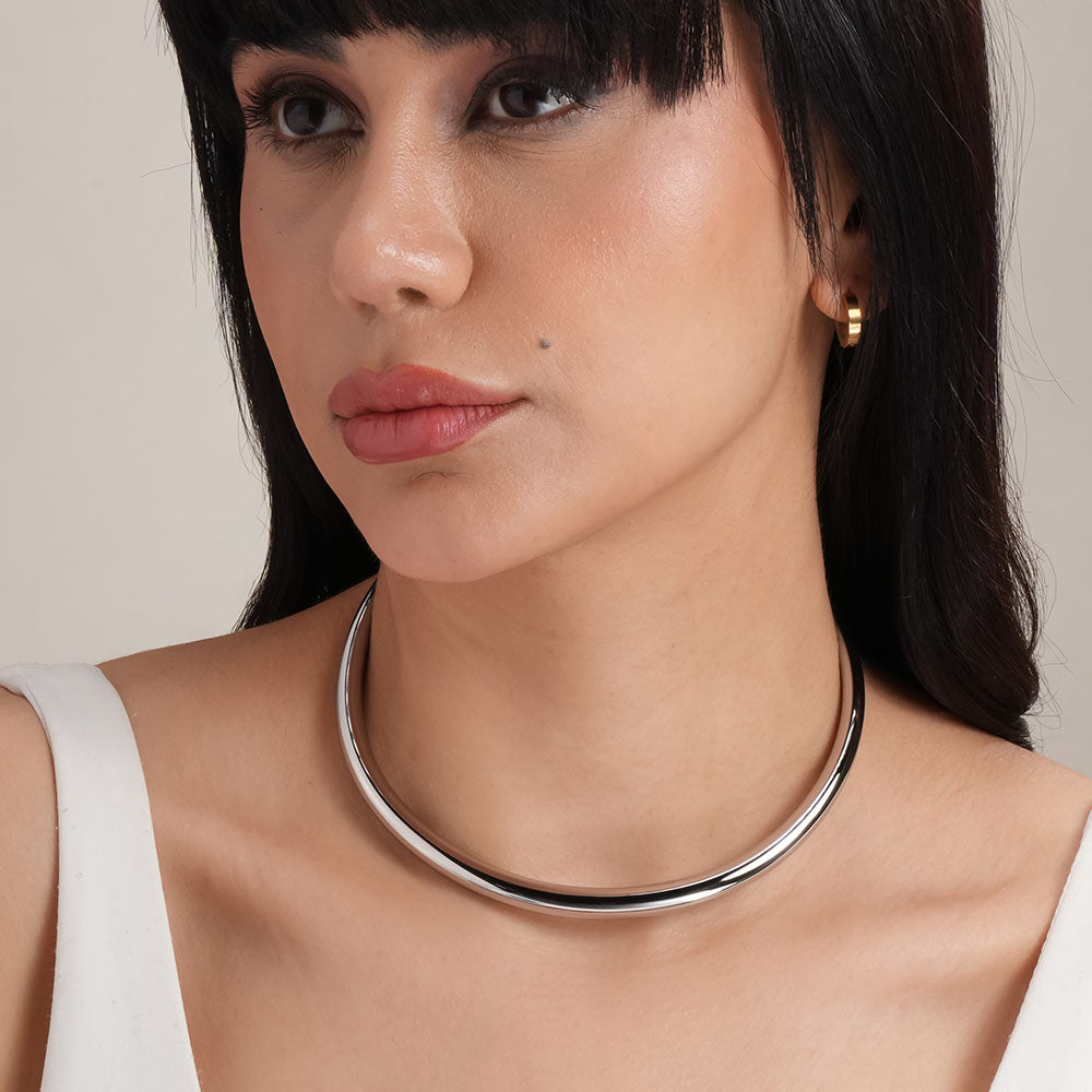 Stylish Silver Choker Necklace