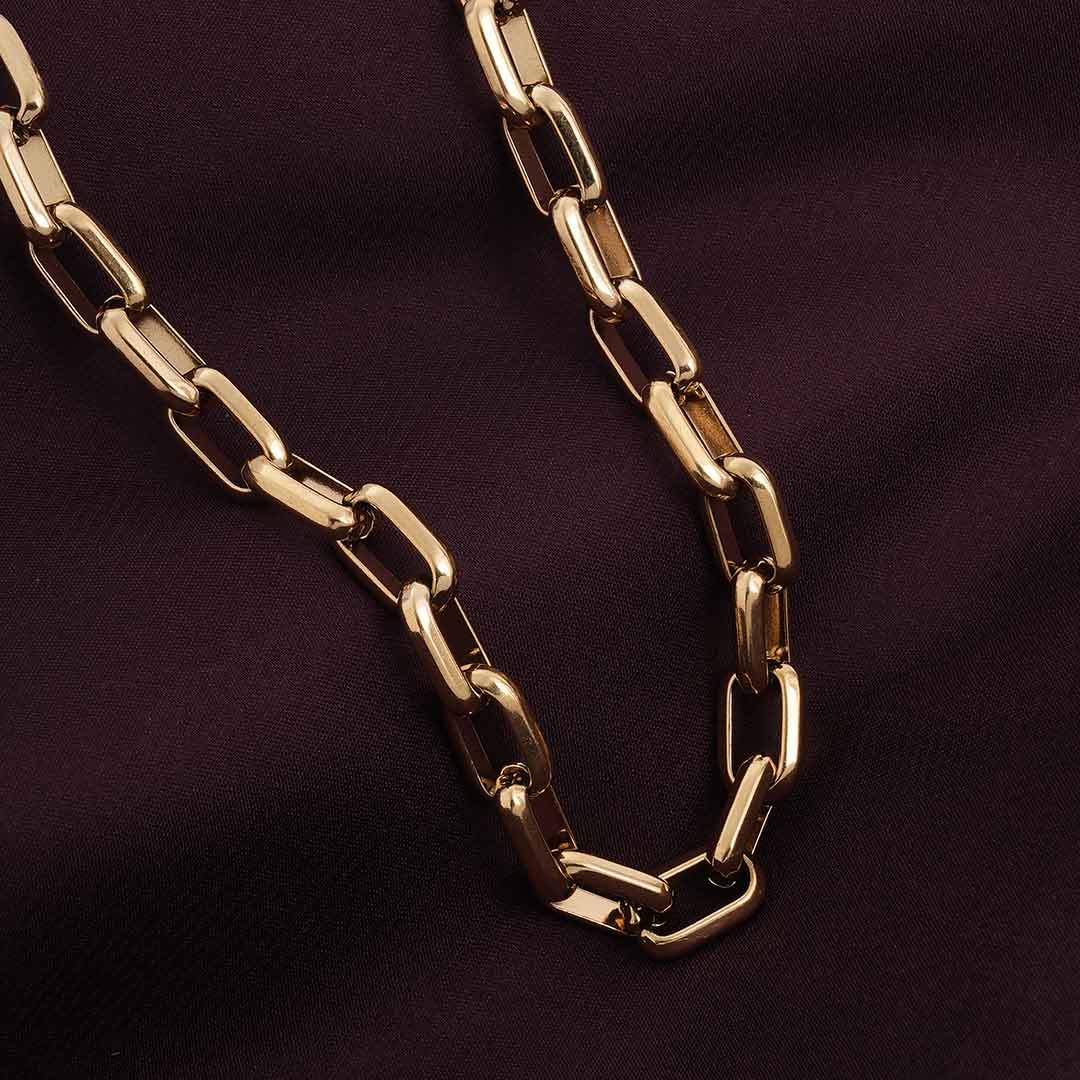 Gold Hollow Link Chain Necklace
