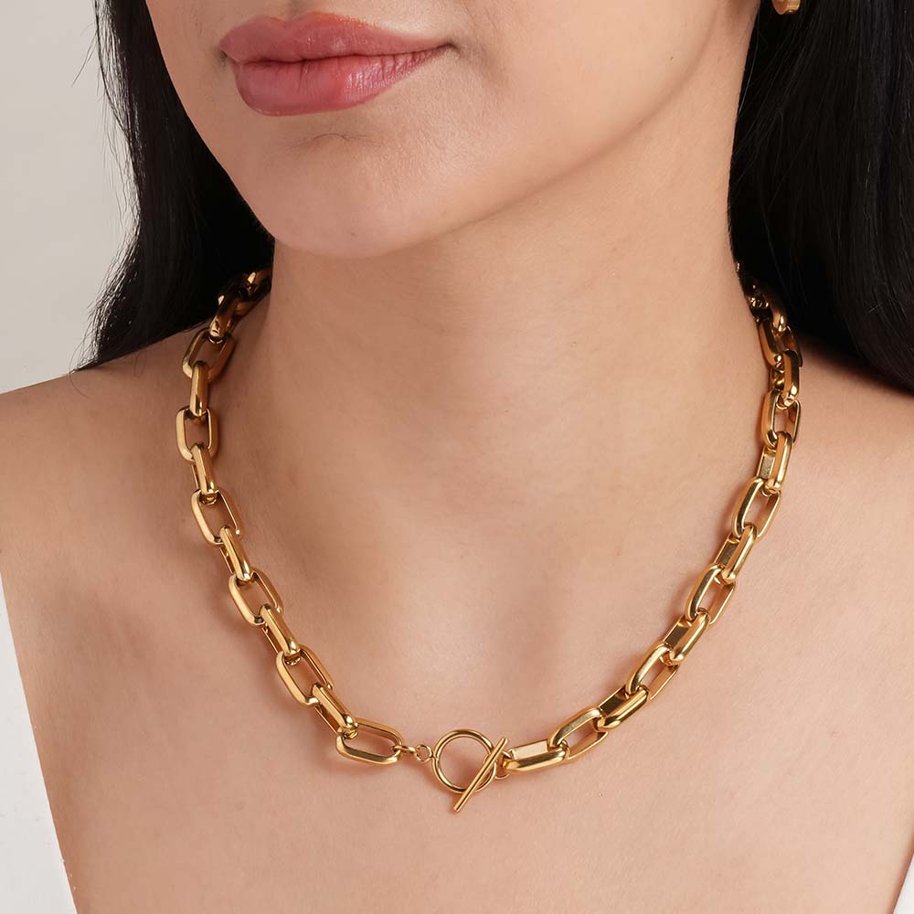 Gold Hollow Link Chain Necklace
