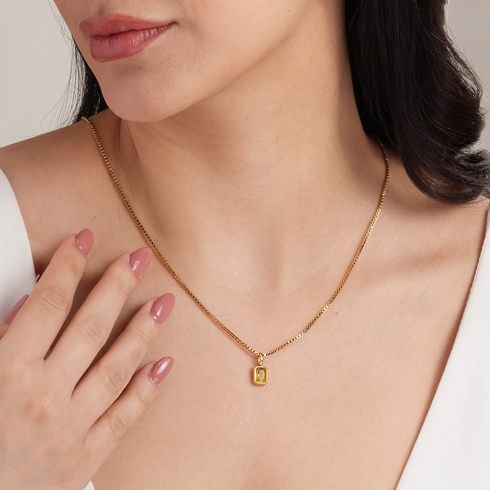 Graceful Yellow Stone Pendant