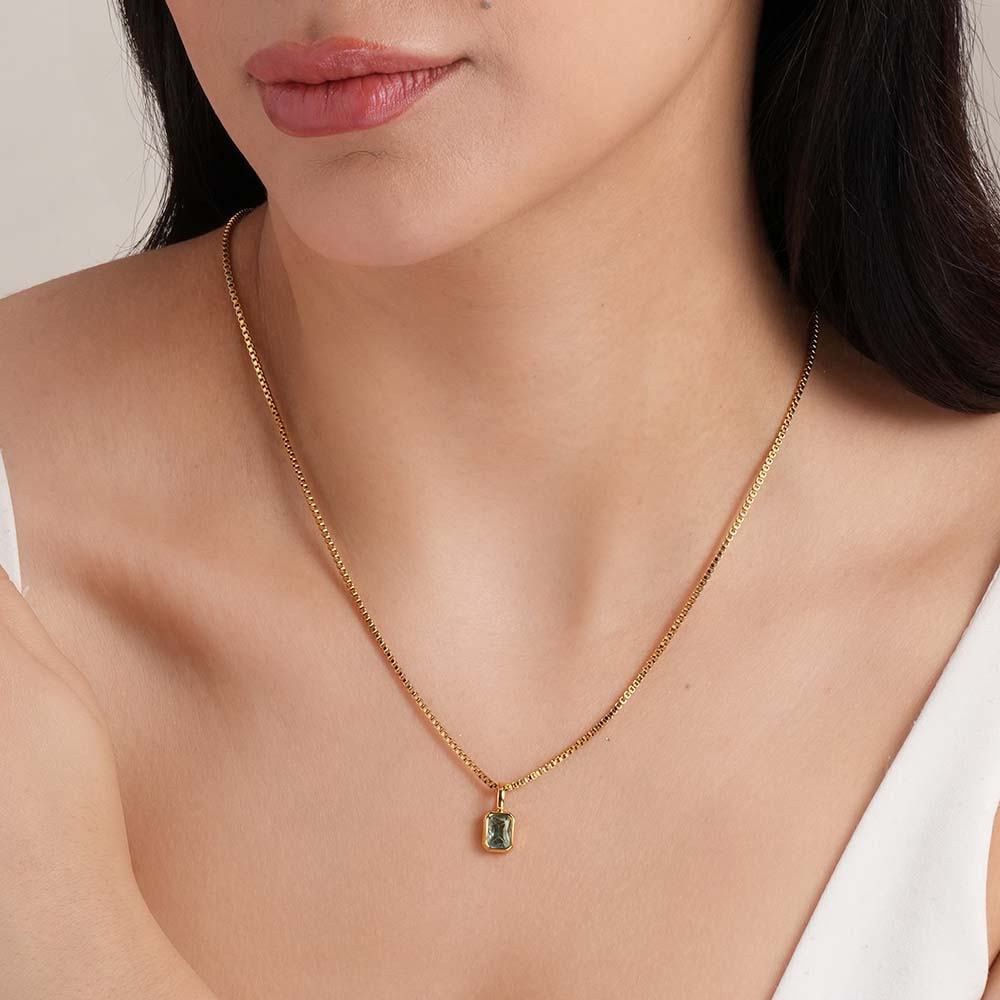 Graceful Green Moonstone Pendant