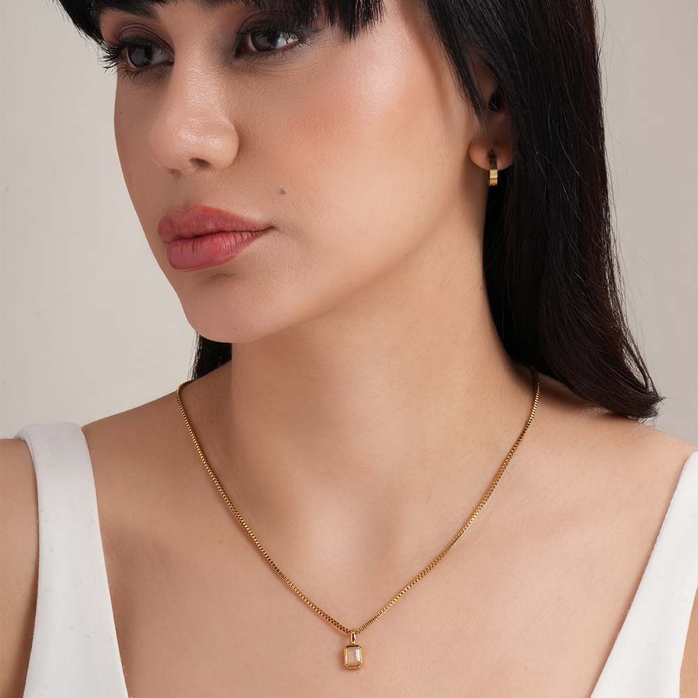 Graceful Sand Stone Pendant