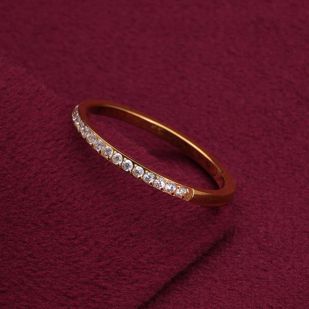 Sparkling Serenity Gold Ring