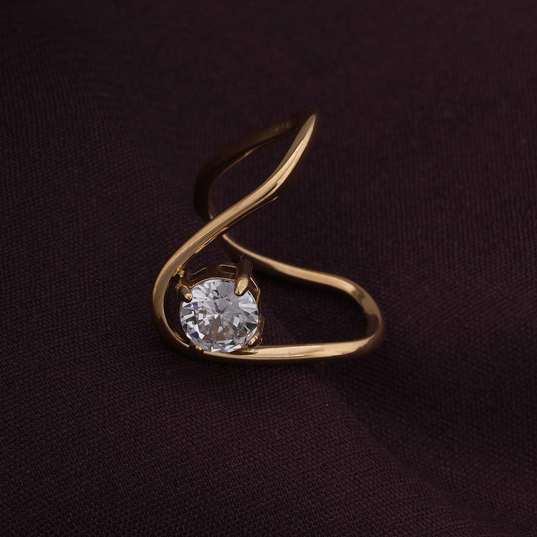 Trendy Curve Diamond Ring