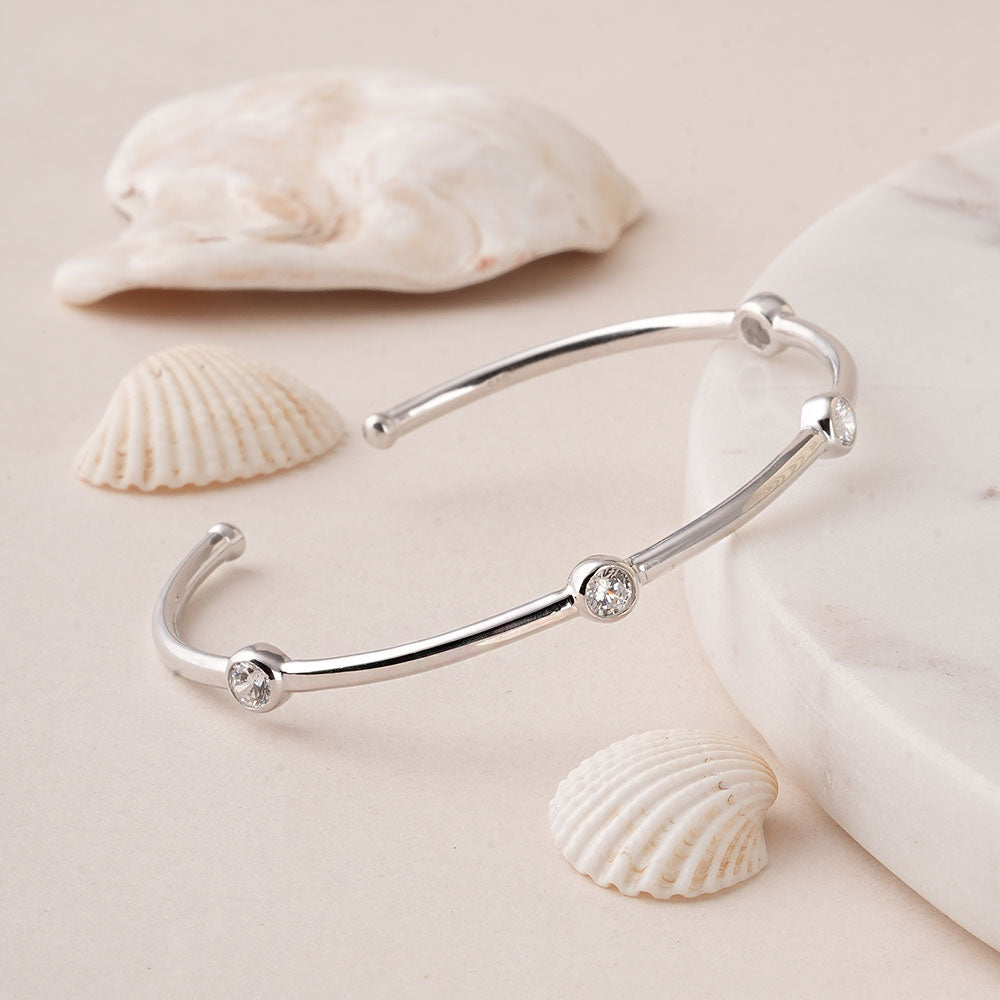 Zircon Pulse
Silver Station Bracelet
