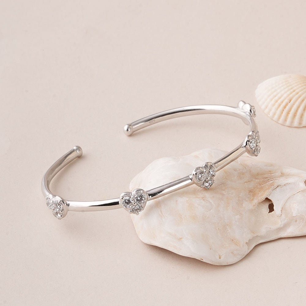 Pulse of Love 
Adjustable Bracelet