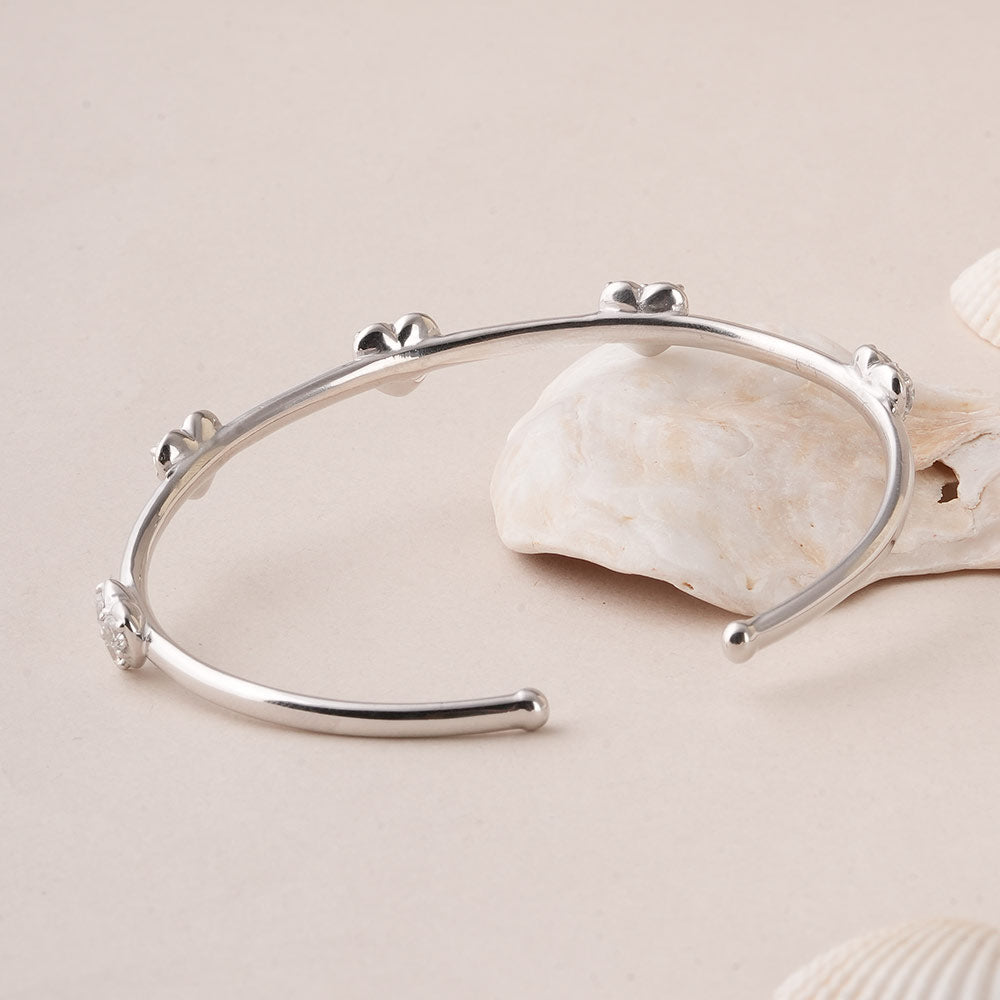 Pulse of Love 
Adjustable Bracelet