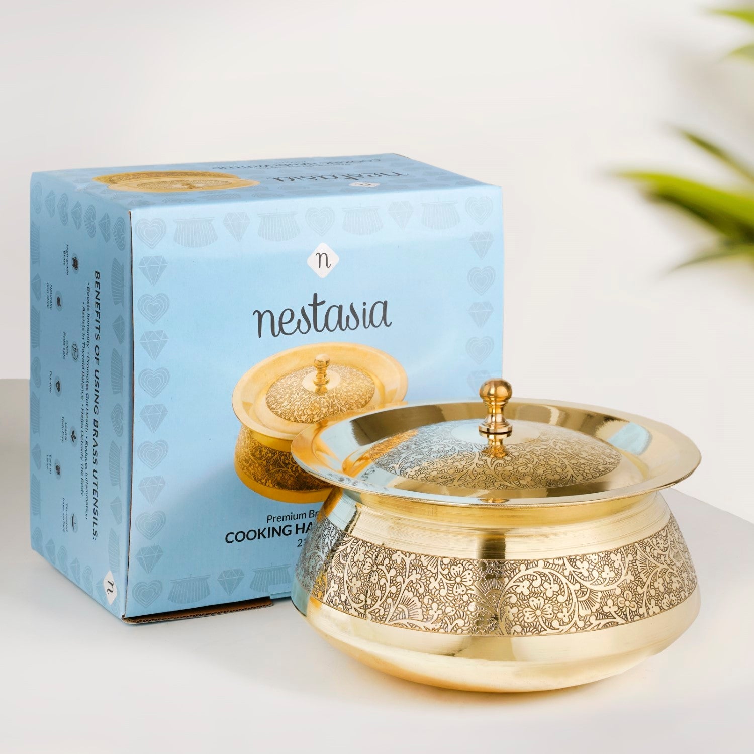 Pure Brass Embossed Handi Cooking Pot With Lid 2300ml