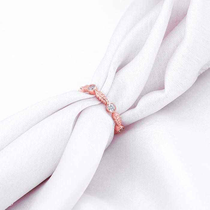 Rose Gold Leafy Zirconia Ring