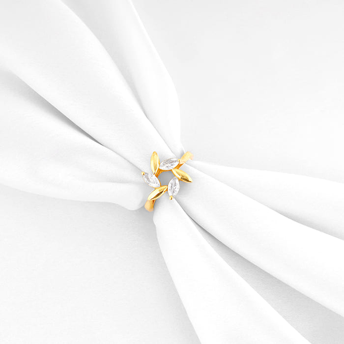 Golden Cirque Ring