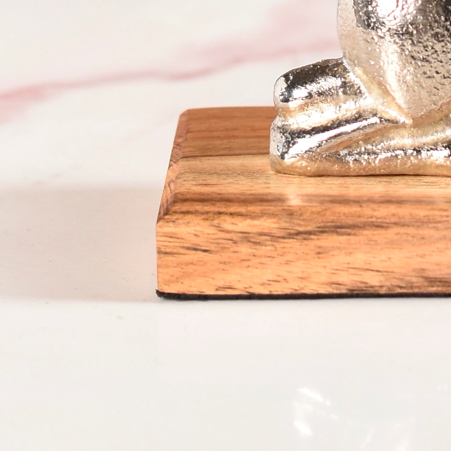 Reindeer By The Noel Tree Metal Decor