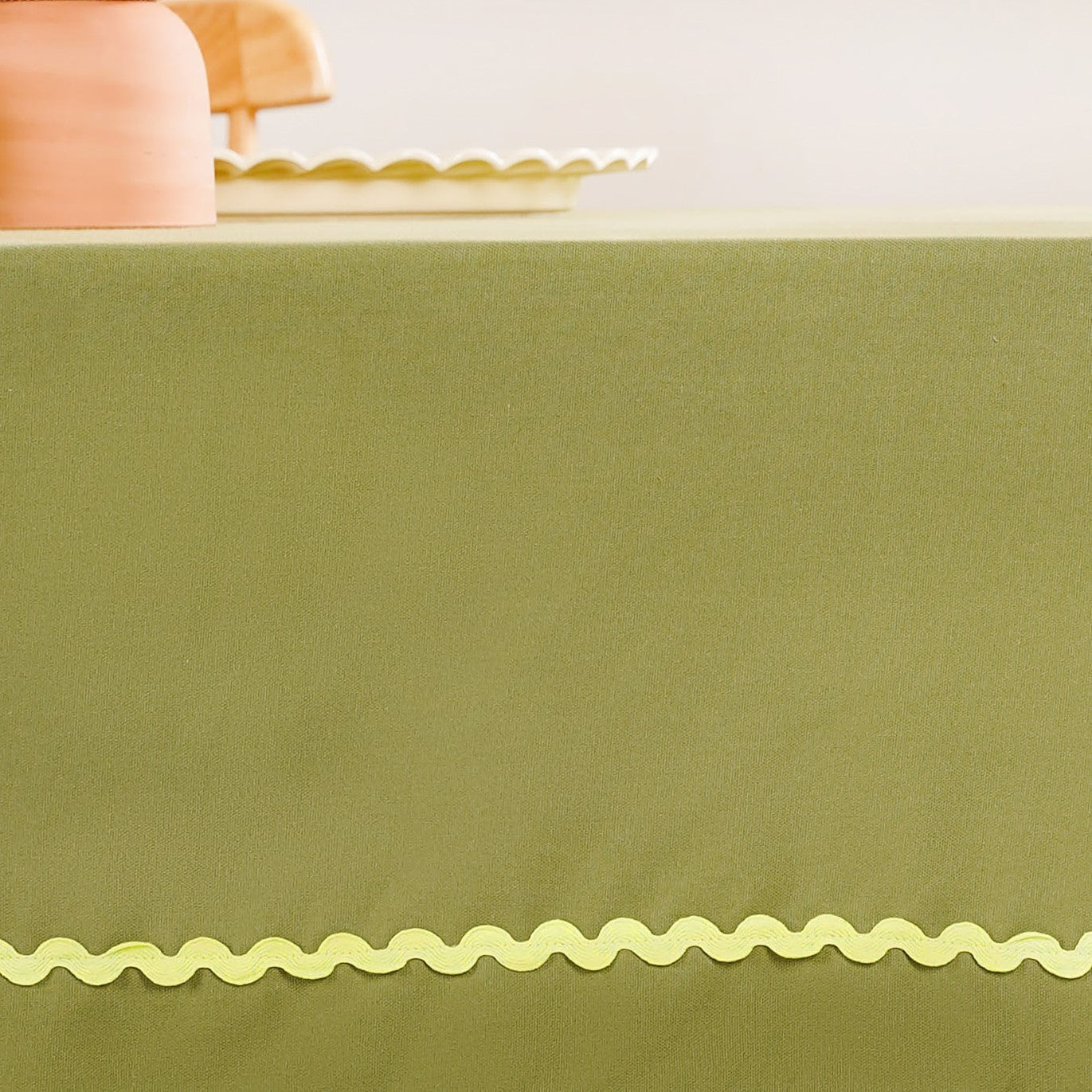 Isabelle Rick Rack Green 6 Seater Cotton Table Cloth 217x163cm
