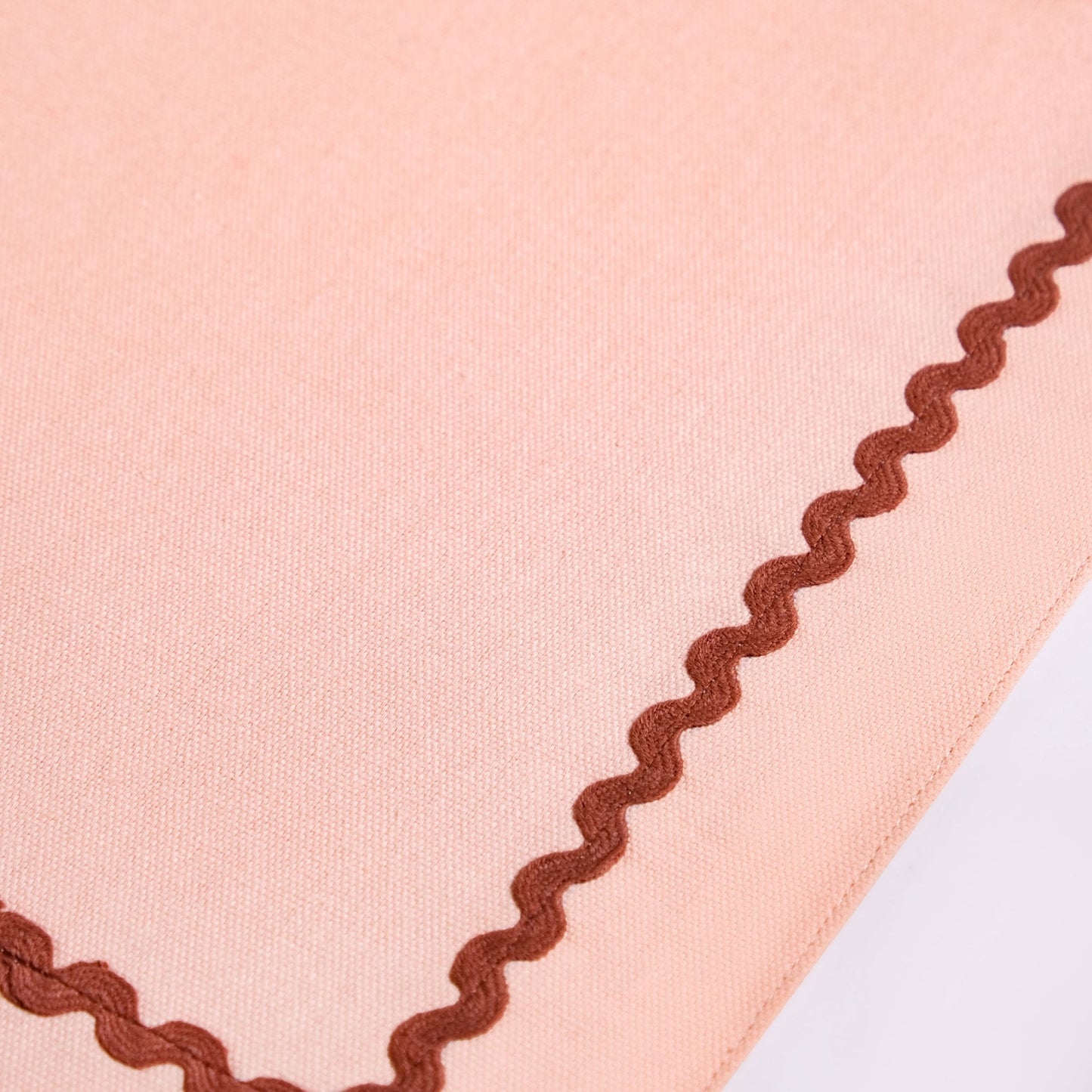 Madeline Rick Rack Peach Set Of 6 Reversible Cotton Placemats