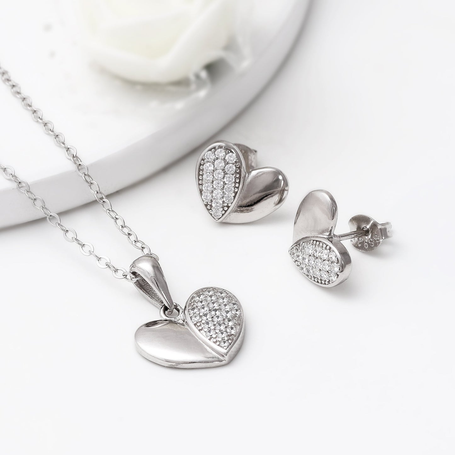 Silver Zircon Charming Heart Set with Link Chain