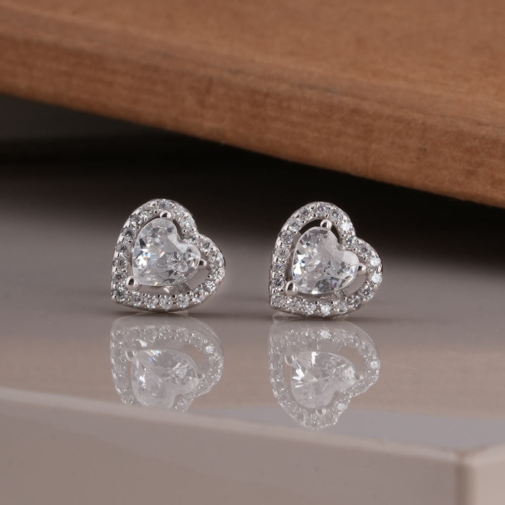 Elegant Heart-Shaped 925 Sterling Silver Stud Earrings