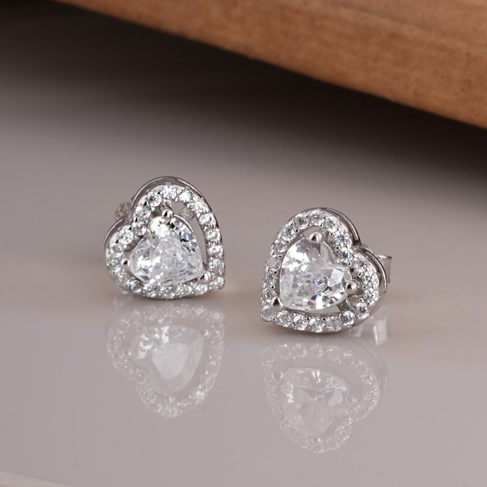 Elegant Heart-Shaped 925 Sterling Silver Stud Earrings