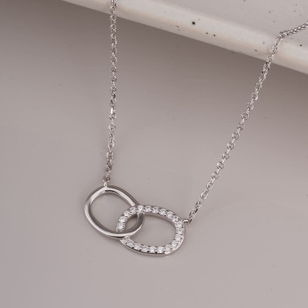 Minimalist Linked Circles 925 Sterling Silver Necklace