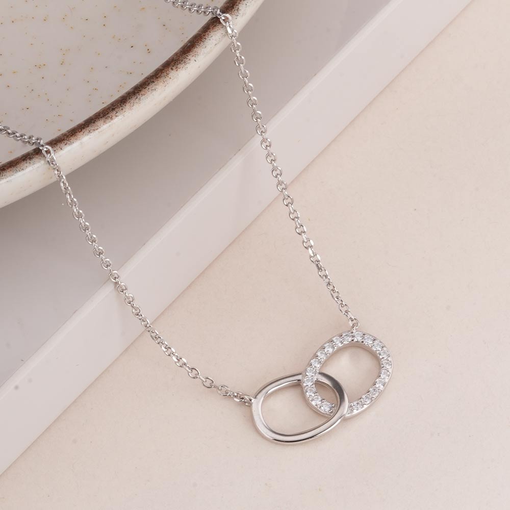 Minimalist Linked Circles 925 Sterling Silver Necklace