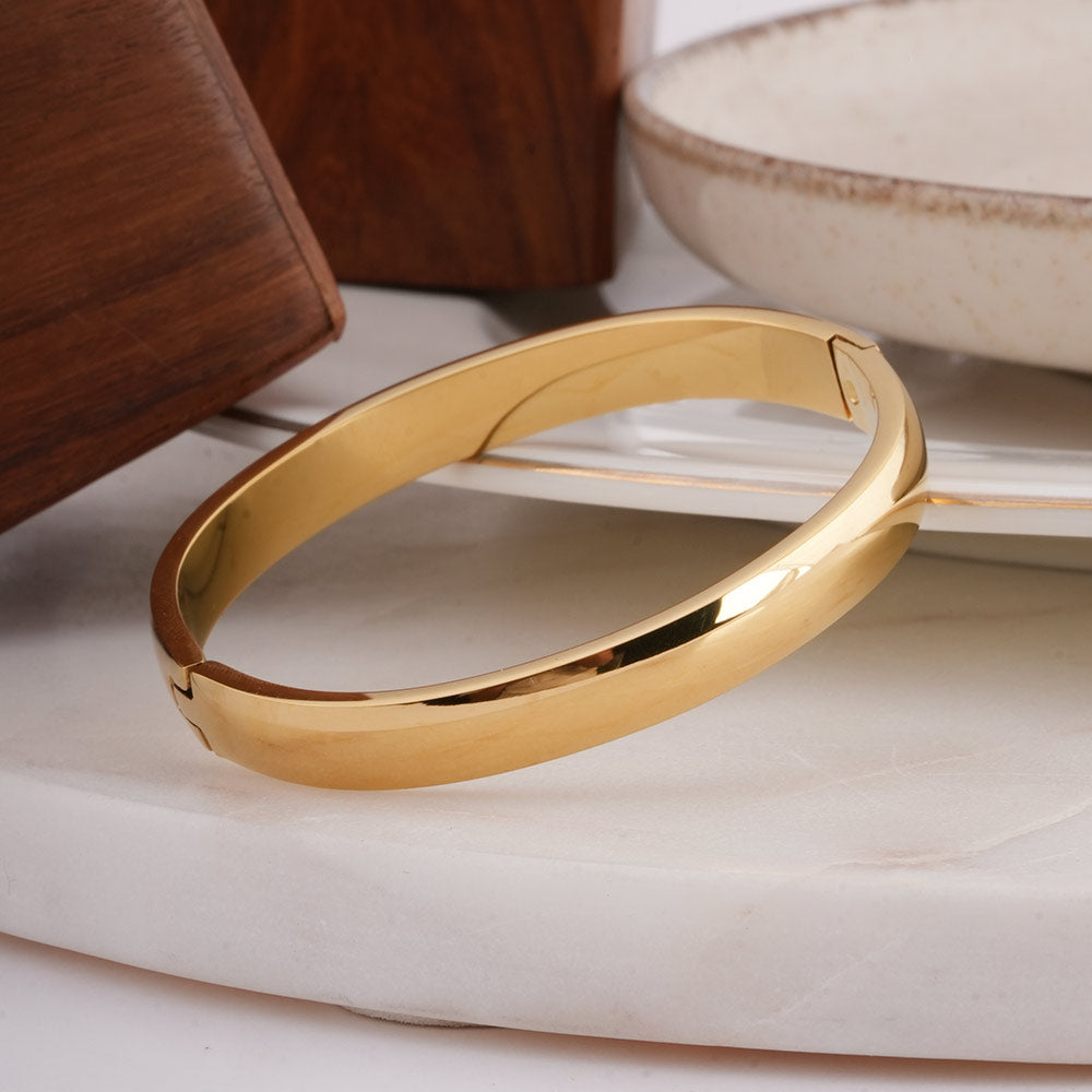 Plain Gold Bangle Bracelet - 7 mm