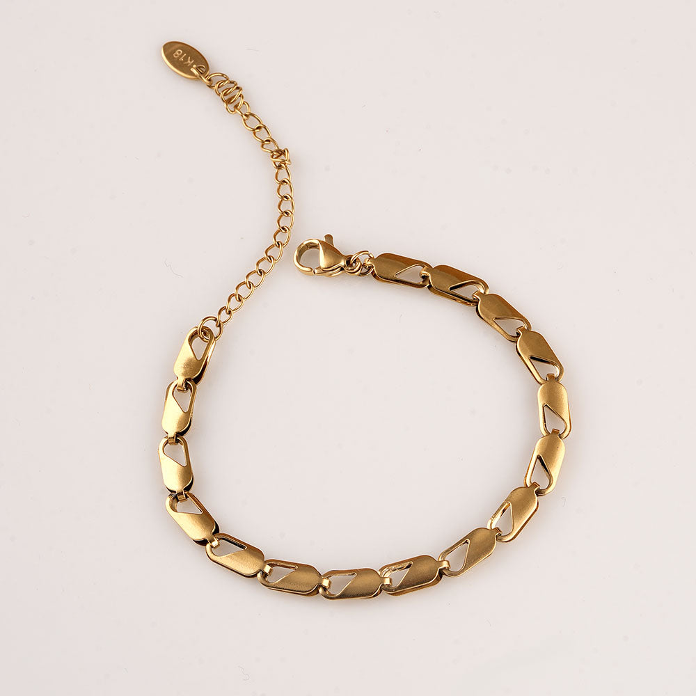 Elongated Chain Bracelet