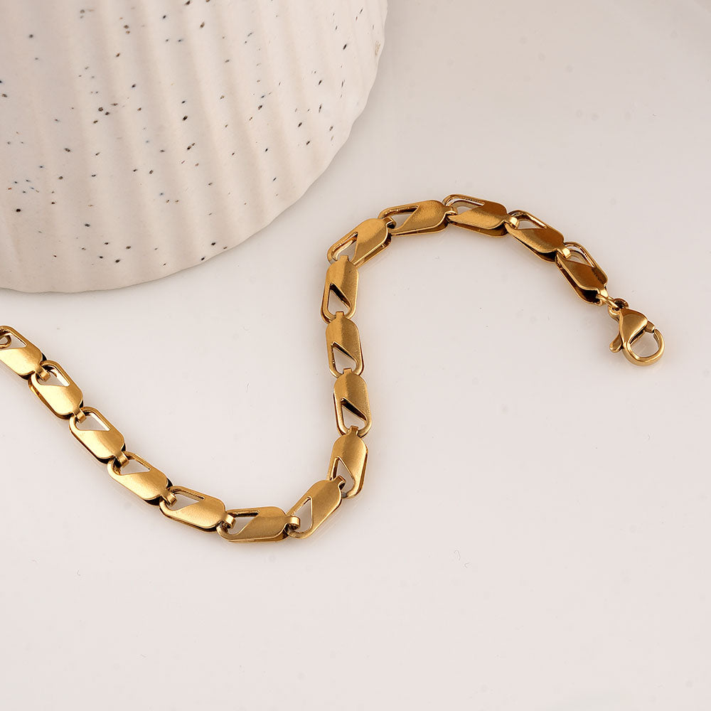 Elongated Chain Bracelet
