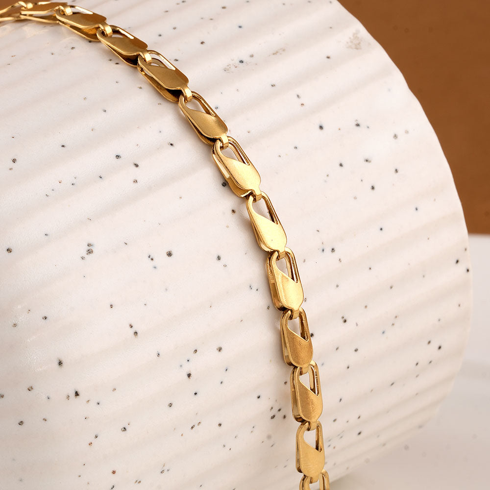 Elongated Chain Bracelet