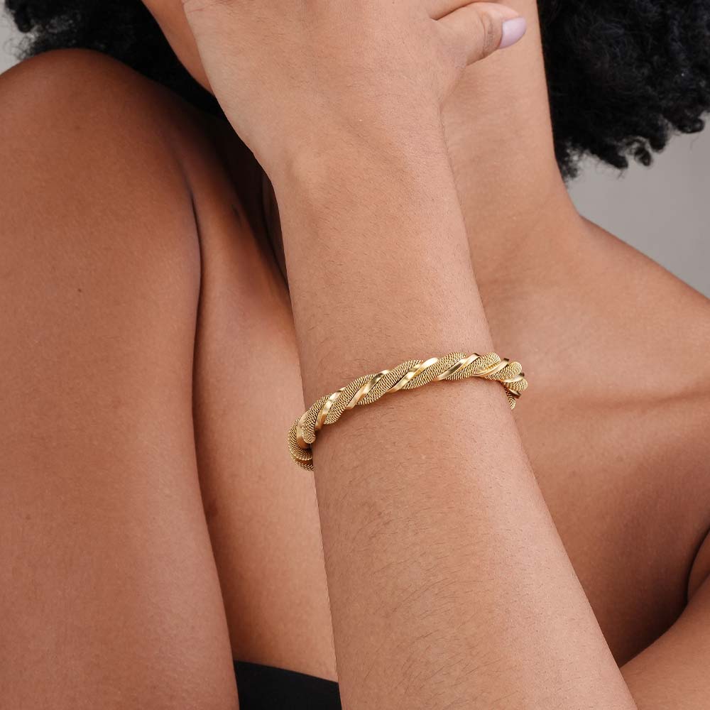 Aurelian Helix Cuff