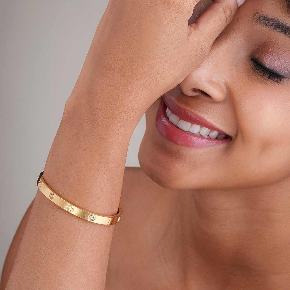 Golden Love Bangle Bracelet