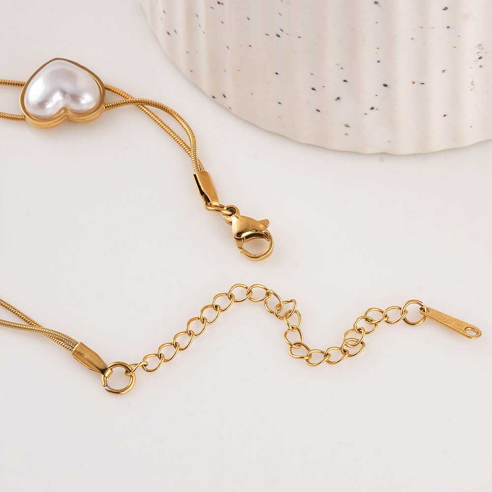 Pearl Essence Heart Bracelet