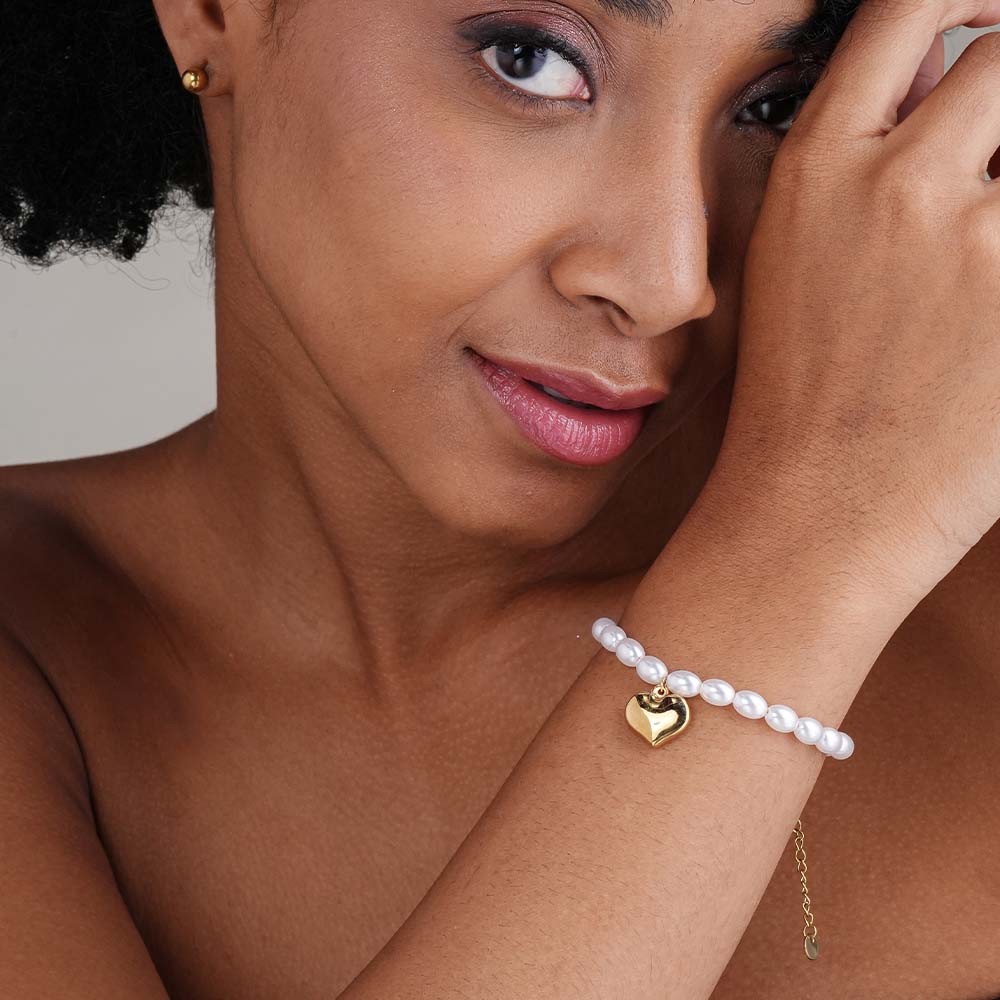 Romantic Pearl and Gold Bracelet