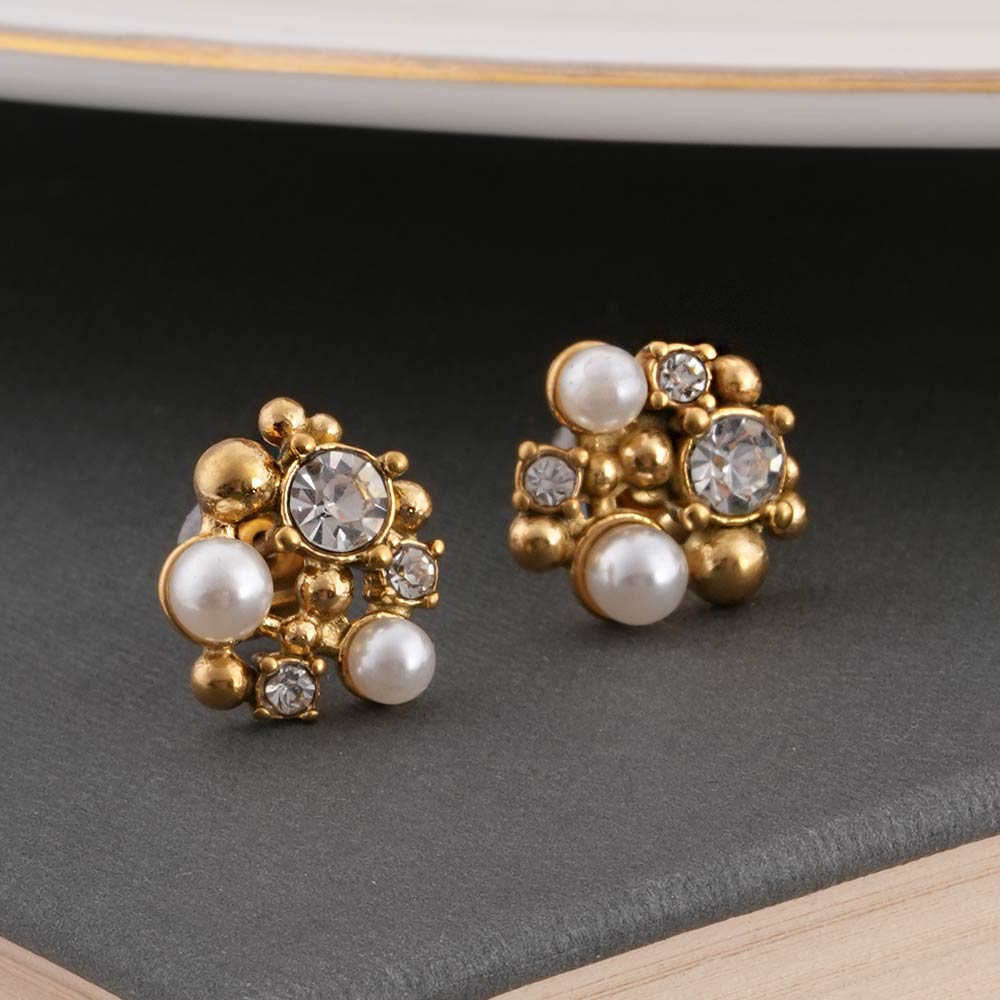 Vintage Style Pearl and Crystal Studs