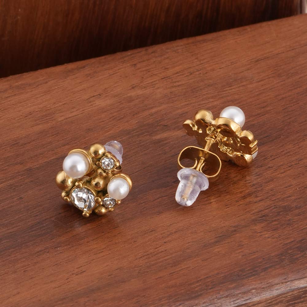 Vintage Style Pearl and Crystal Studs