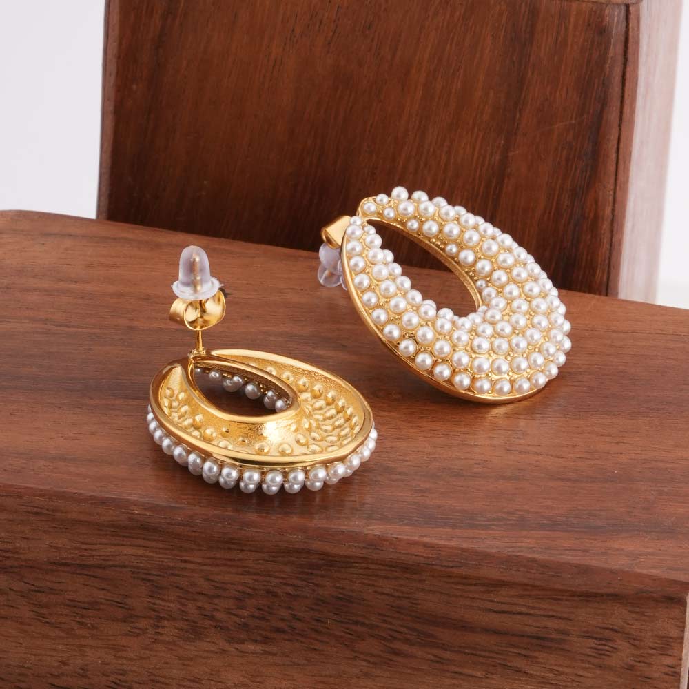 Pearl Oval Drop Earrings