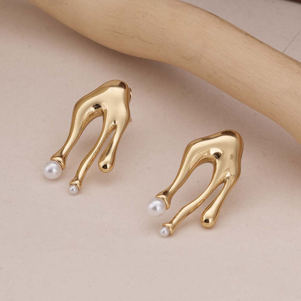 Golden Drip Pearl Earrings