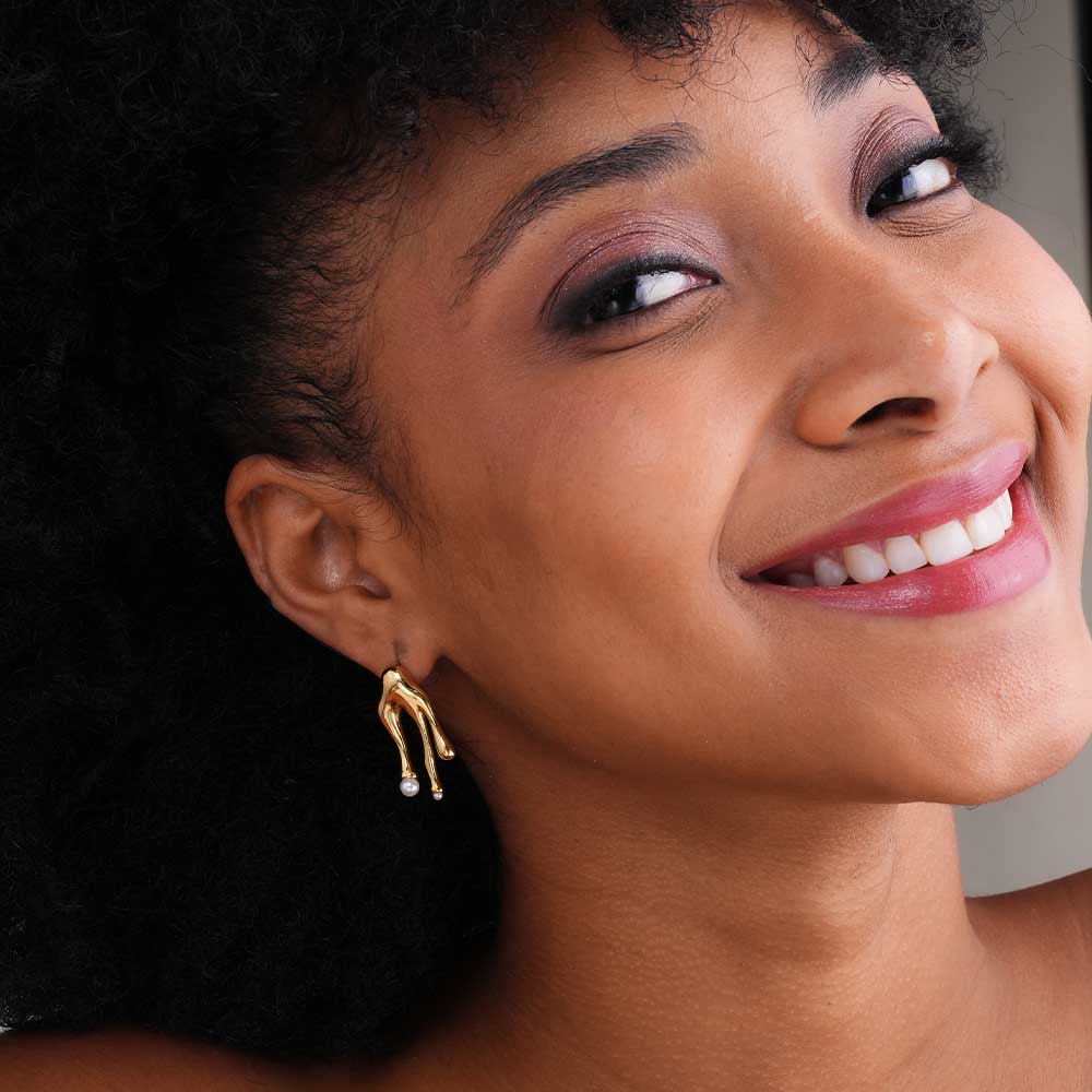 Golden Drip Pearl Earrings