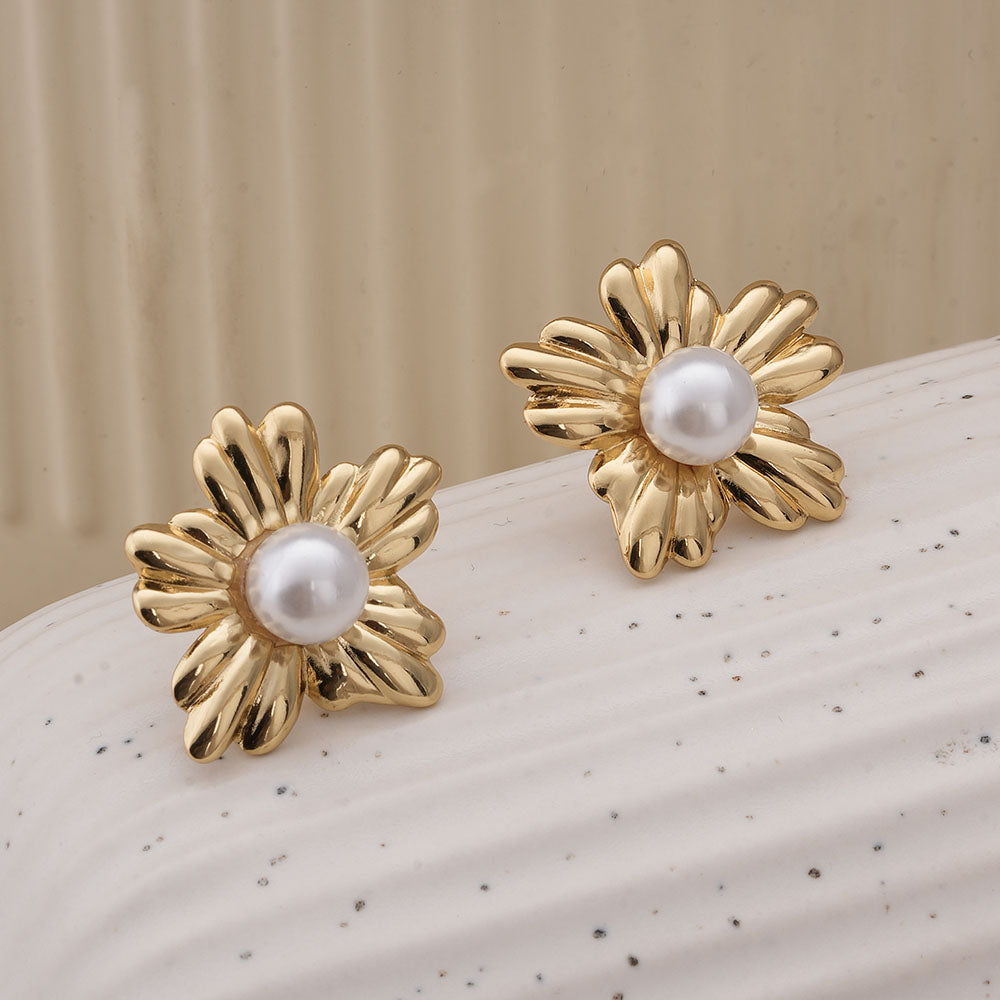 Golden Bloom Pearl Earrings