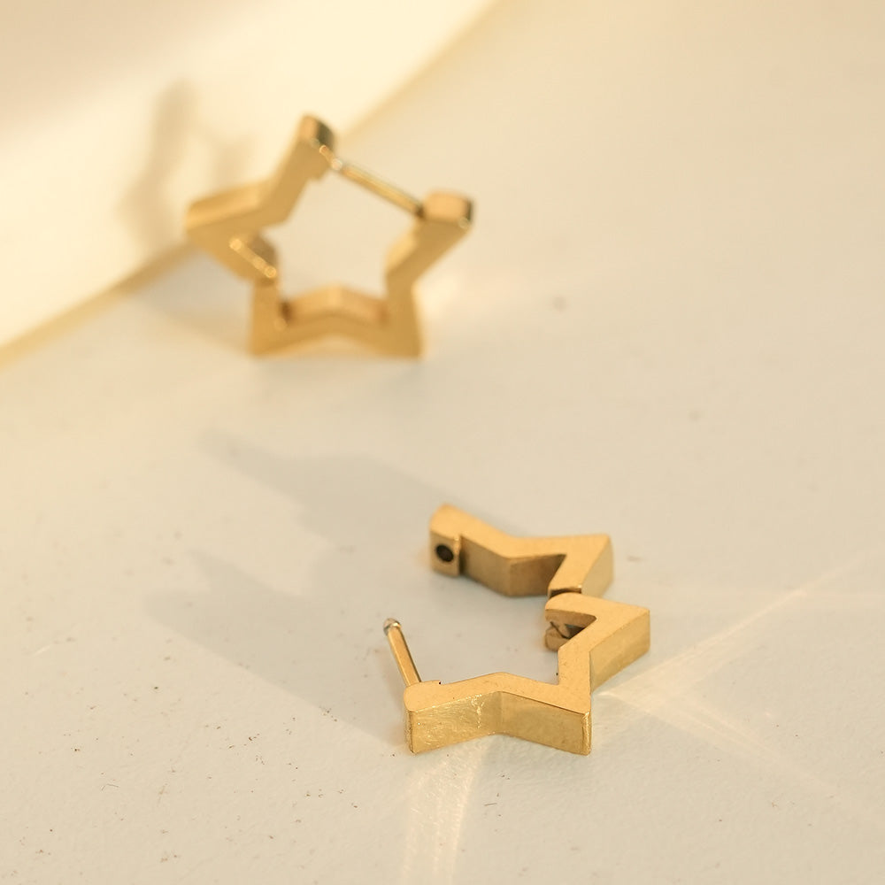Outline Star Huggie Earrings