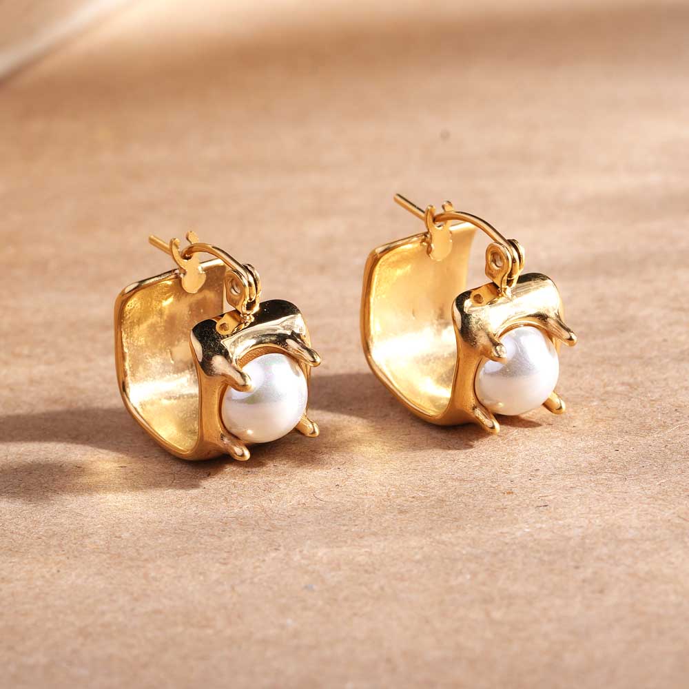 Gold Nest Earrings