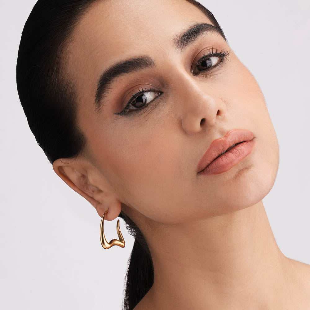 Stylish W Hoop Earring