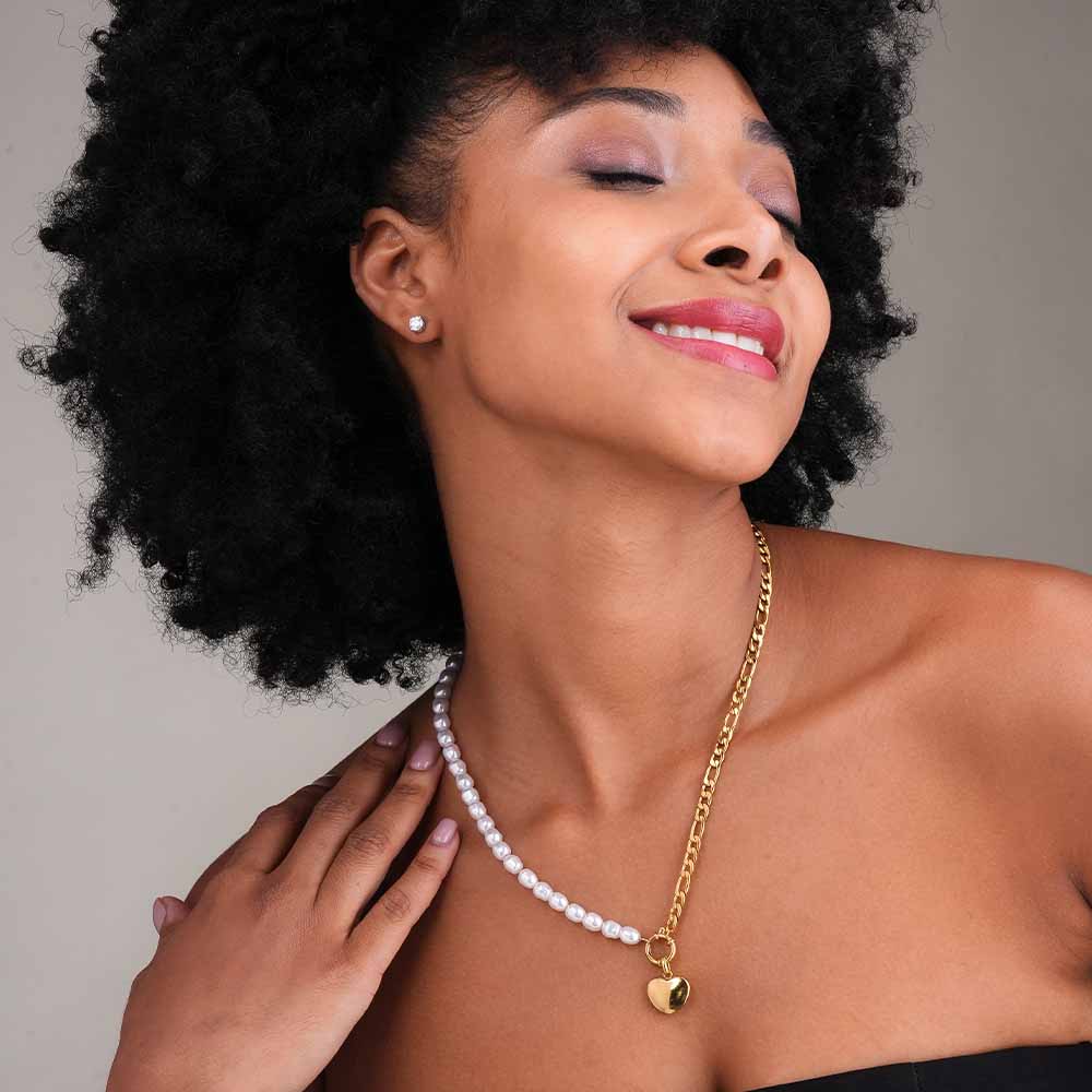 Harmony in Contrast Necklace