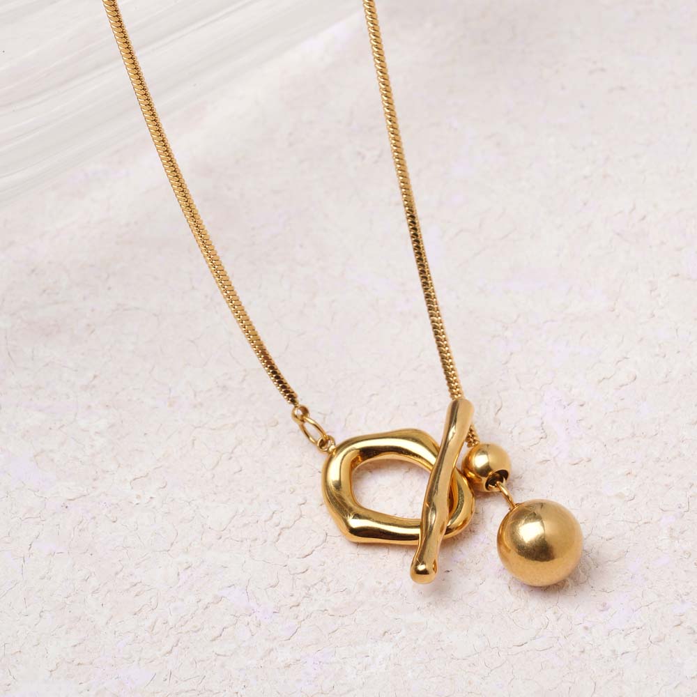 Golden Twirl Pendant Necklace