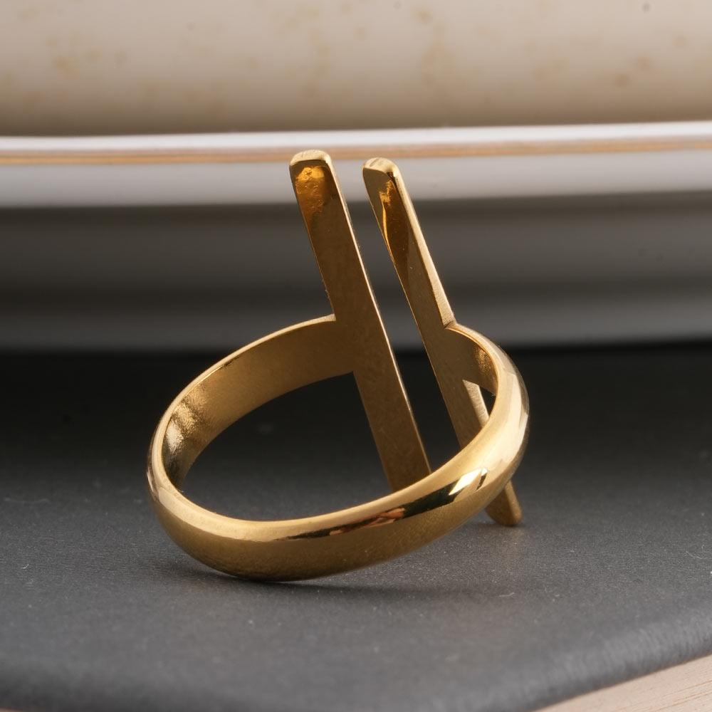 Vertical Bar Ring