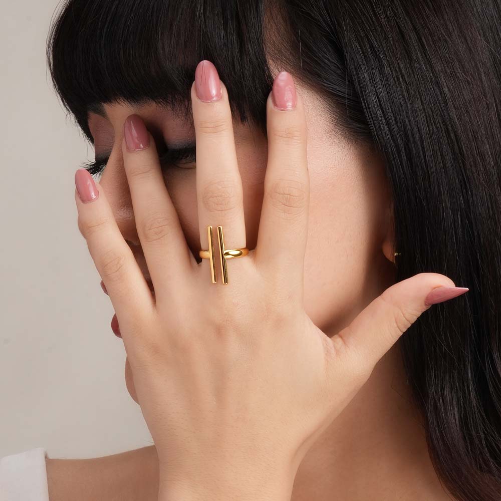Vertical Bar Ring
