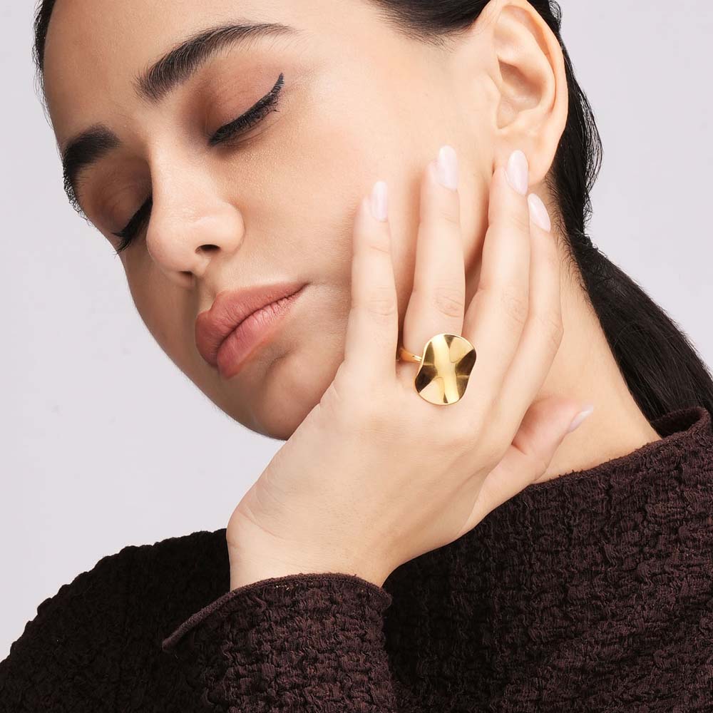 Abstract Plateau Ring